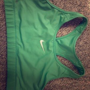 NIKE sportsbra
